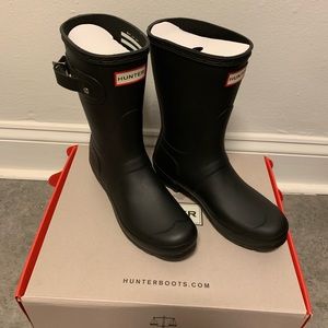 Hunter short rain boots